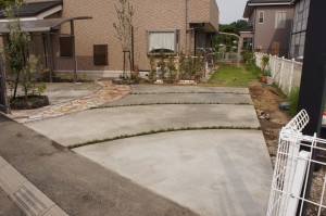 波紋の駐車場